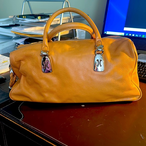 Vintage black label Cole Haan leather bag like new